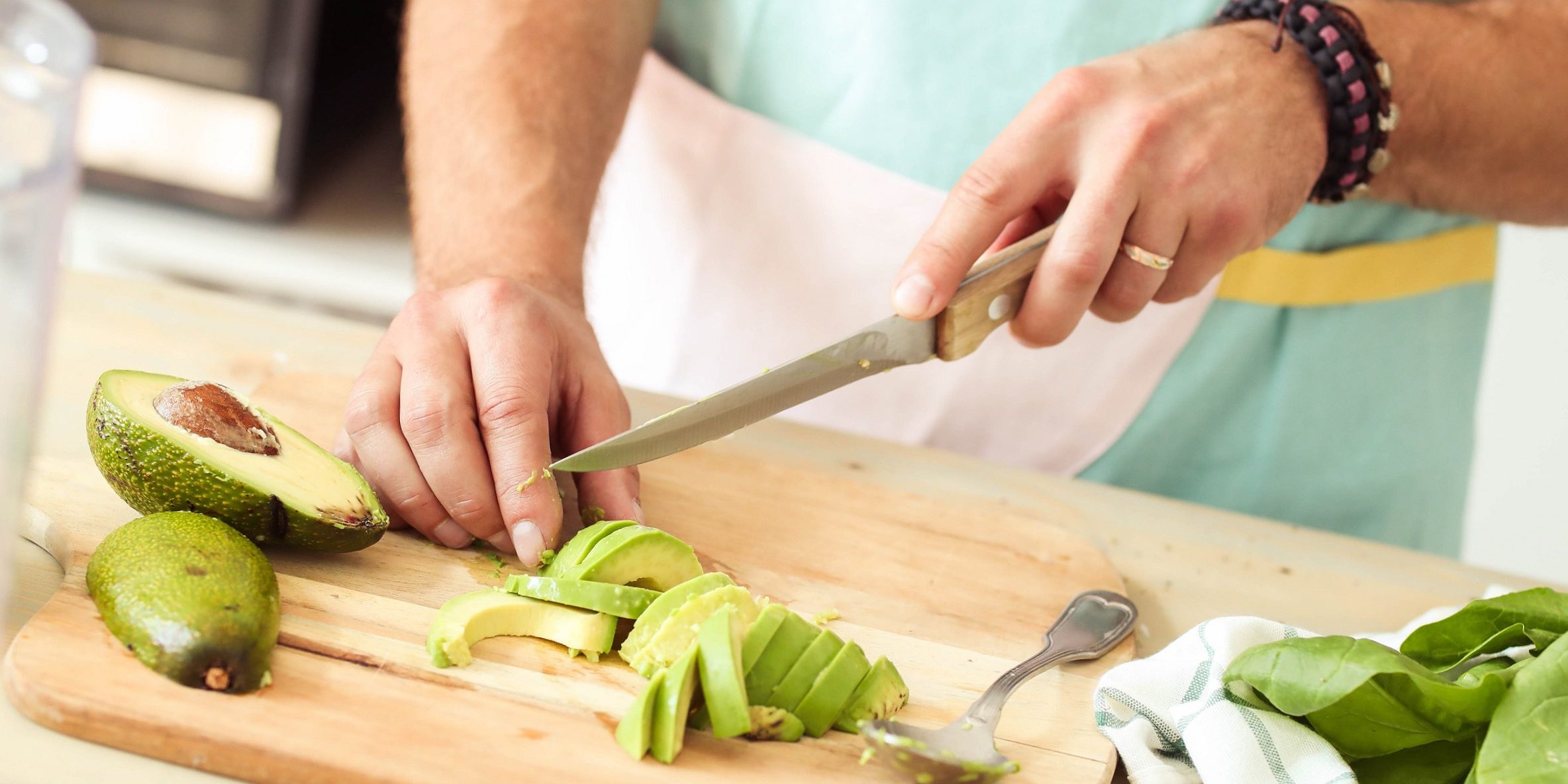 comprar aguacate valenciano online - corte